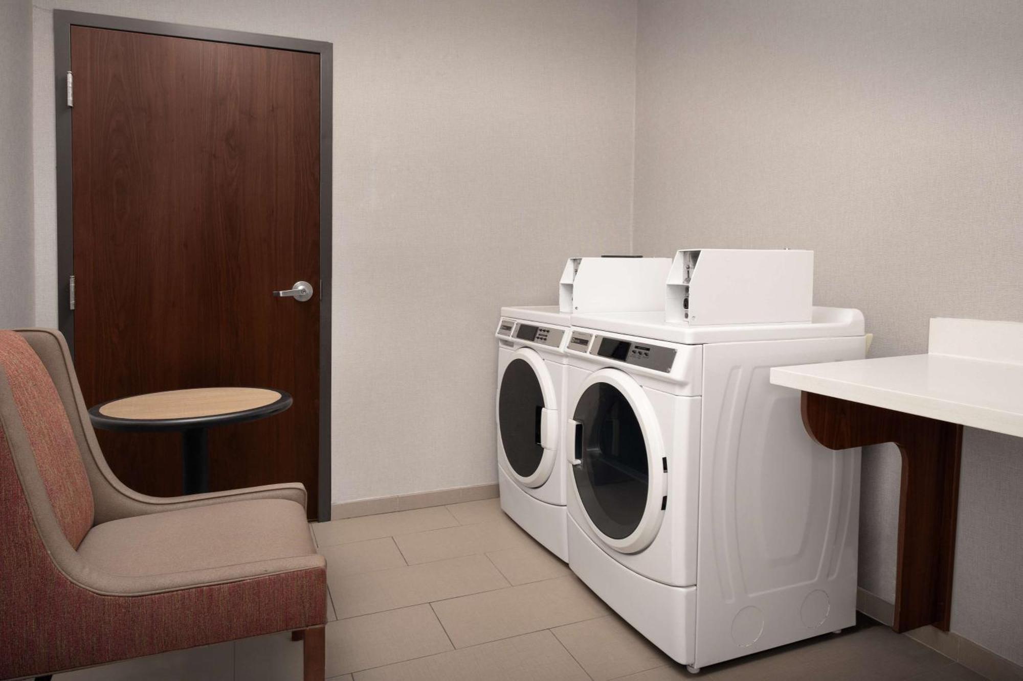Hampton Inn&Suites Orangeburg, SC Bagian luar foto